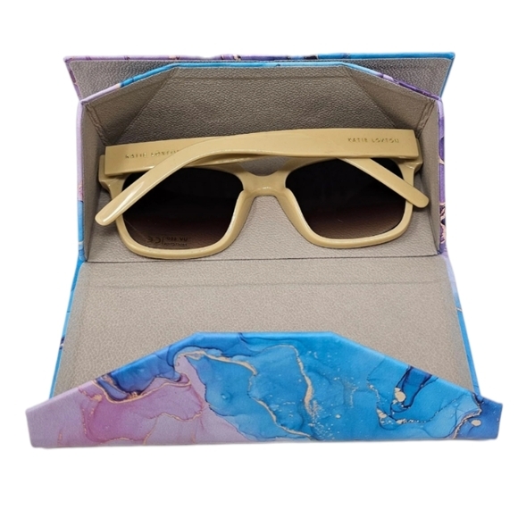 Accessories - Collapsible Sunglass Case Faux Leather, Packable - NIP